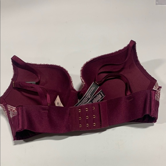 Victoria’s Secret - 32D - 7133 Elegant Lace Bra in Burgundy - Picture 6 of 10